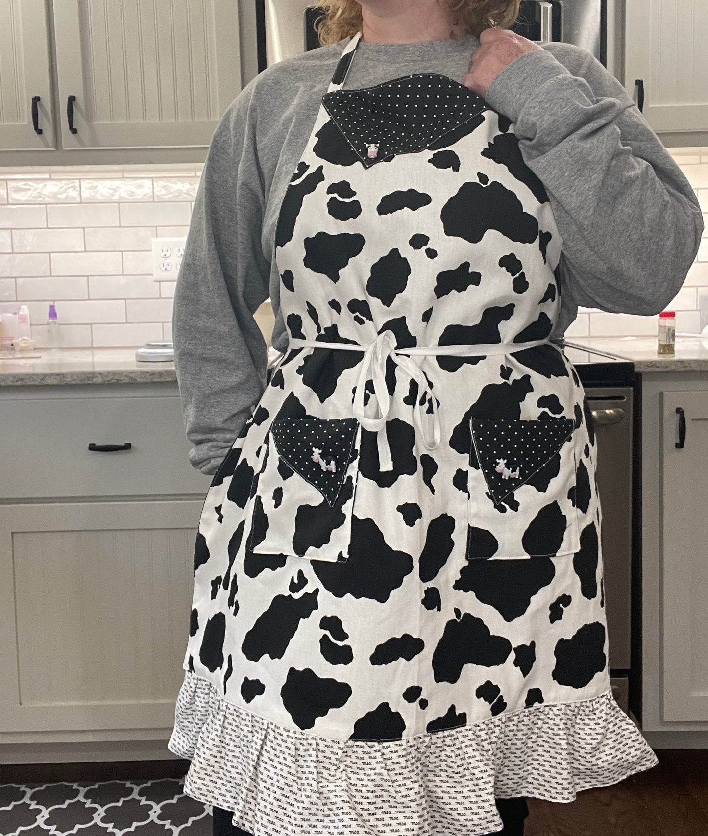 MOOOVE over Ruffled Apron