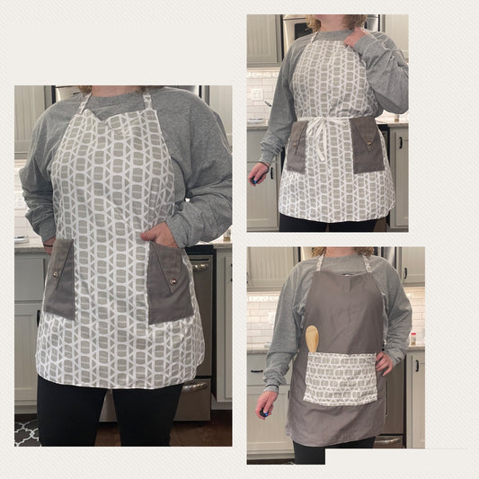 Custom non-ruffled apron style